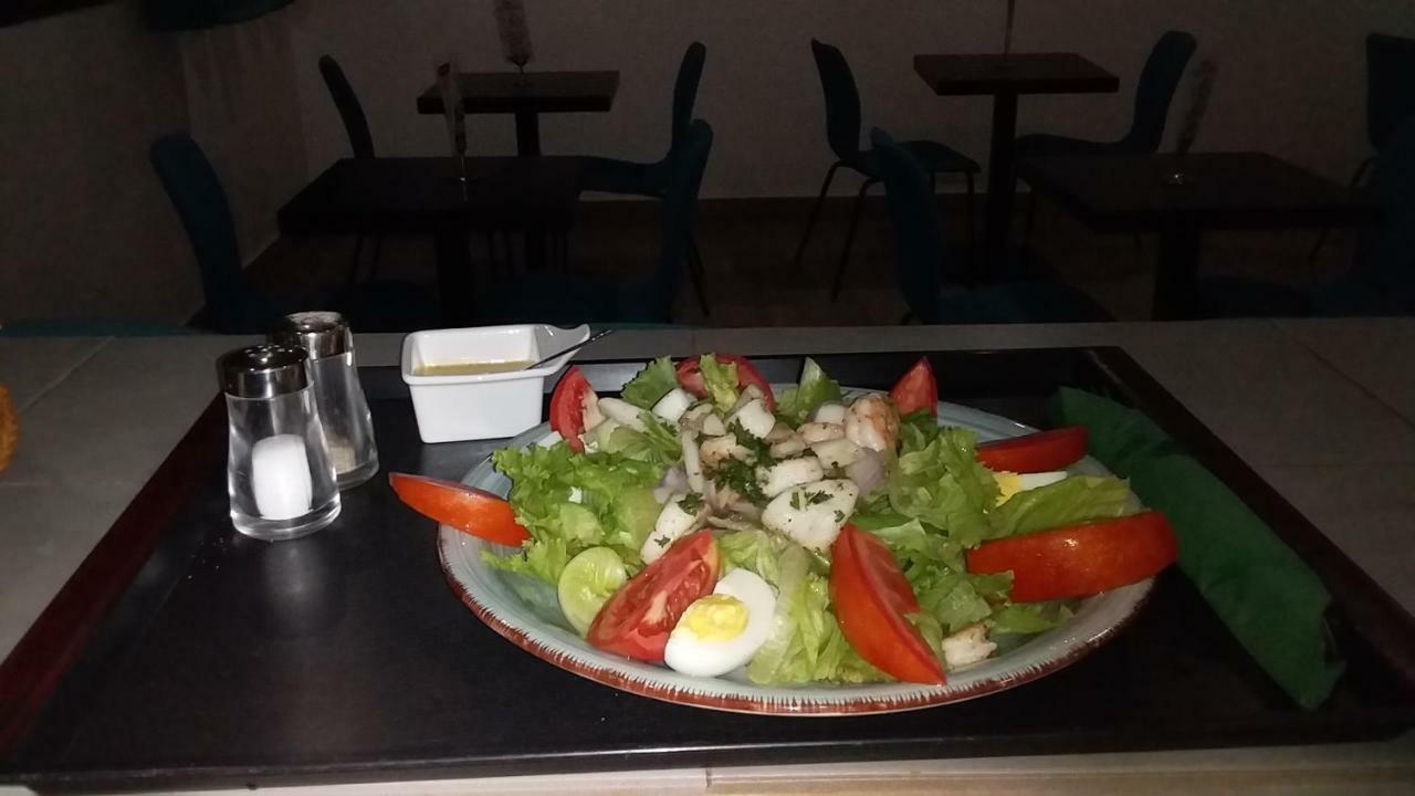 Hotel Clair De Lune Dakar Esterno foto
